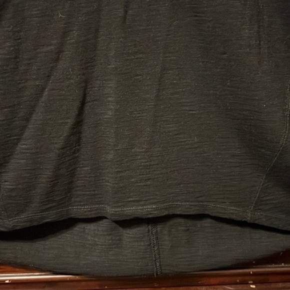 3/4 sleeve T-shirt long tail. - Picture 5 of 5